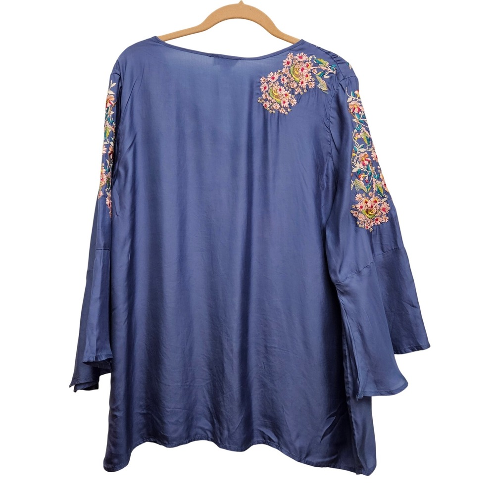 Sundance Blouse Womens‎ L Blue Embroidered Cupro V-Neck Boho Bell Sleeve Floral - Picture 2 of 10